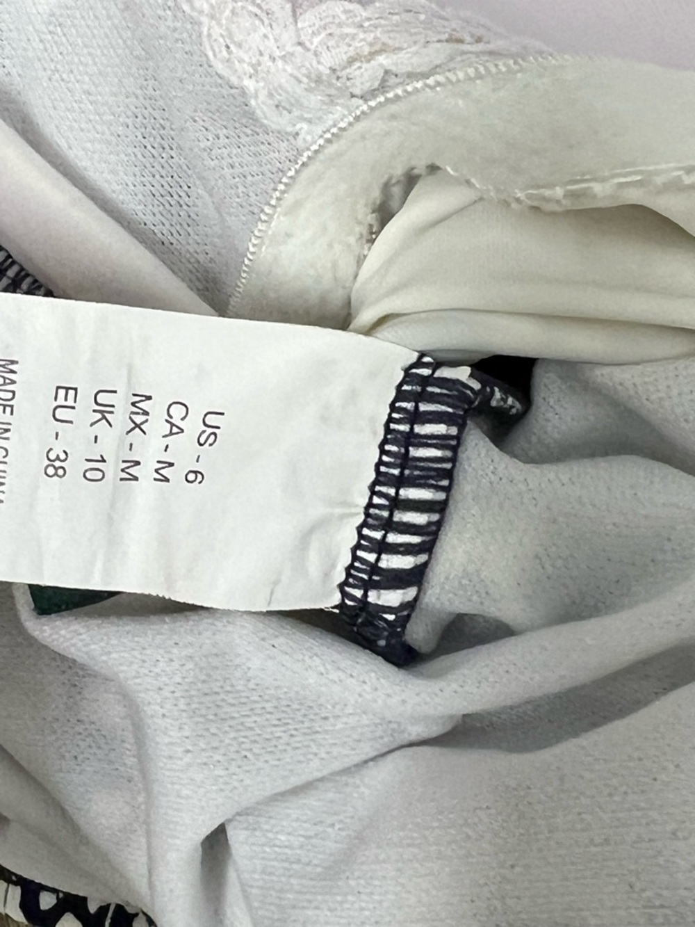 Lauren Ralph Lauren Off Shoulder One Piece Swimsuit Floral Ruffle Blue White - Picture 5 of 6